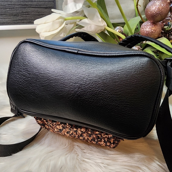 Set of 2 Loungefly mini backpack Belle with ears - Picture 7 of 8